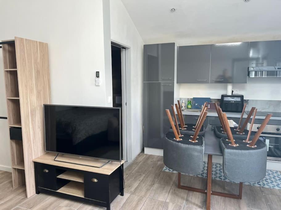 Maisonnette Avec Terrasse Avec Spa Privatif Lutterbach Εξωτερικό φωτογραφία